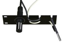 Universal probe holder for easy mounting to rack 19"